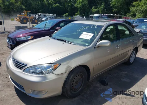 2006 Toyota Camry Le из США, поврежденный, VIN JTDBE32K163058992
